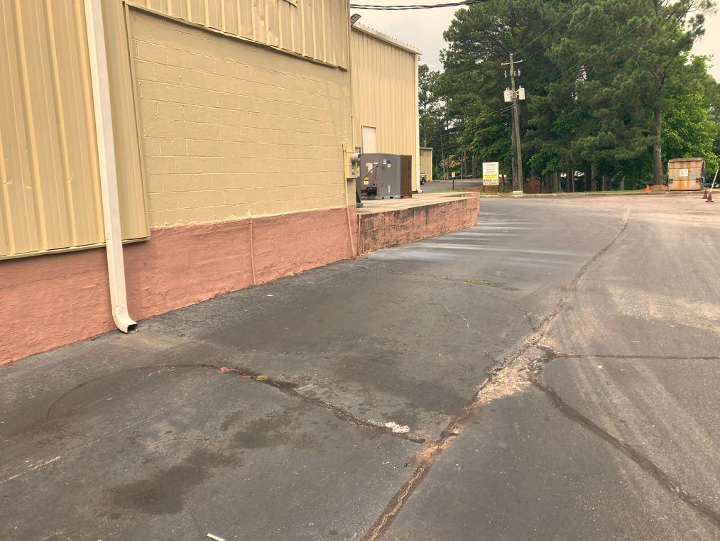herbicide application equipment ranges from hand held and backpack sprayers to truck mounted boomless wide area coverage by vegclear for schools