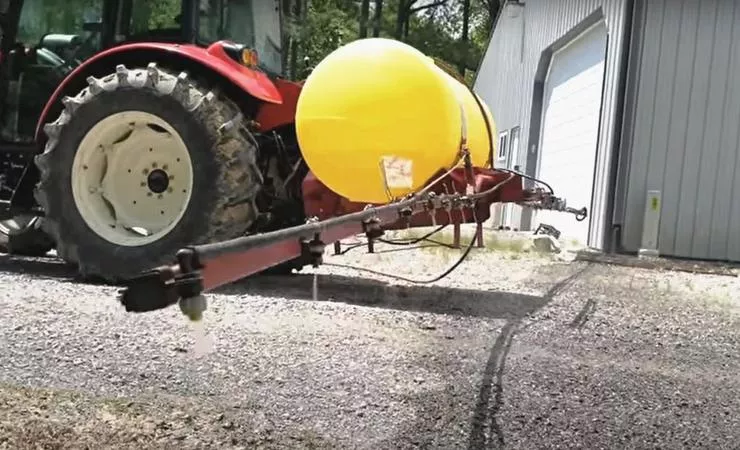 VegClear utilizes Field sprayers, which are larger units designed for covering extensive areas or heavy weed infestations